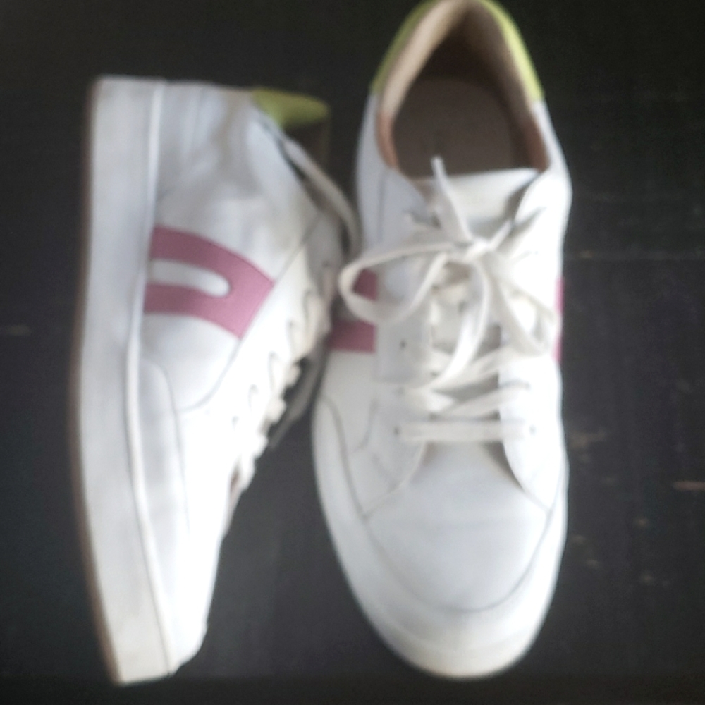 Lucky Brand HINTA women's sneakers sz 9.5